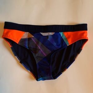 Athleta- Navy geometric pattern- size small